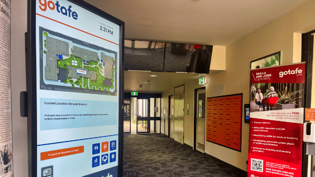 Digital Wayfinding Solutions - GOTAFE digital wayfinding corridor education